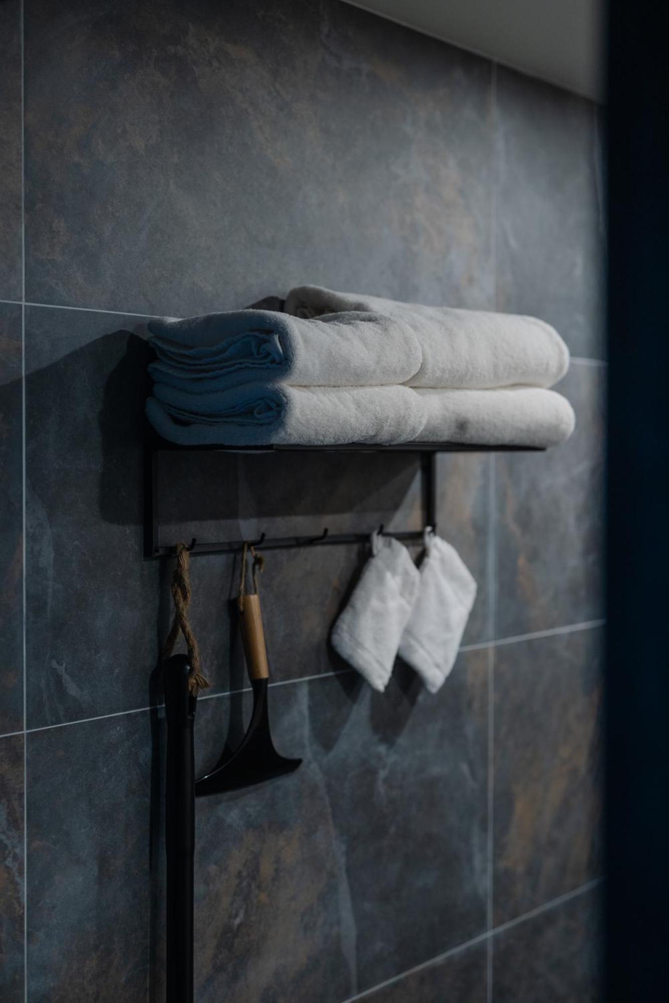 B&B Hartenlust Kamer De Boomgaard โบเดอกราเวอ ภายนอก รูปภาพ